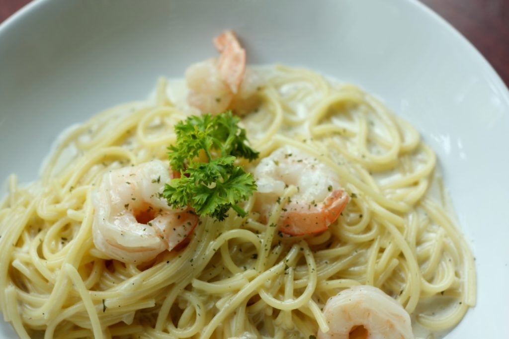 Spaghetti mit Garnelen und Prosecco-Rahmsauce